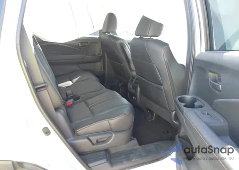 2023 Honda Passport Awd Trailsport из США, поврежденный, VIN 5FNYF8H63PB017685